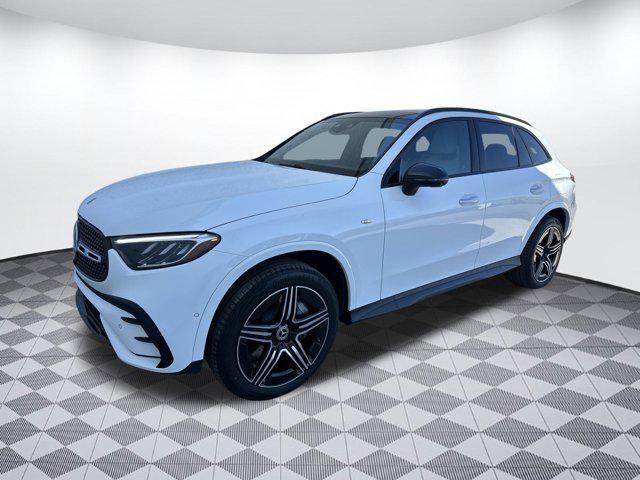 new 2025 Mercedes-Benz GLC 350e car, priced at $72,275