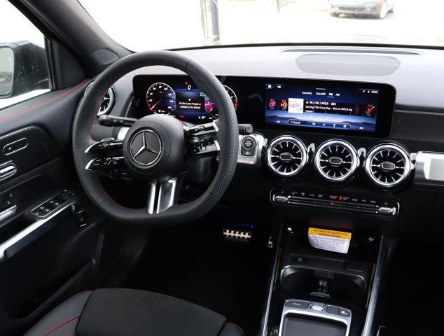 new 2024 Mercedes-Benz GLB 250 car, priced at $49,100