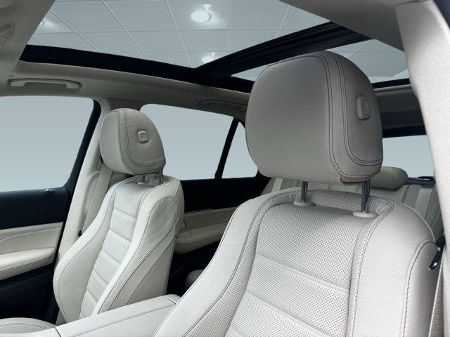new 2025 Mercedes-Benz GLE 350 car, priced at $82,055
