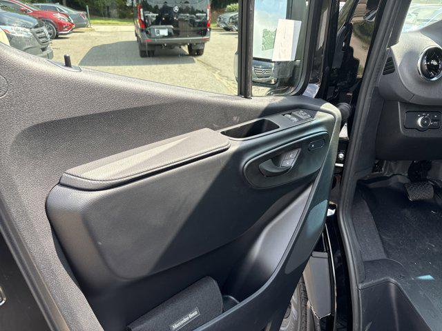 new 2025 Mercedes-Benz Sprinter 2500 car, priced at $81,381