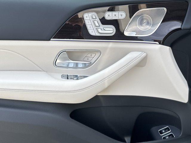 new 2025 Mercedes-Benz GLE 450e car, priced at $83,415