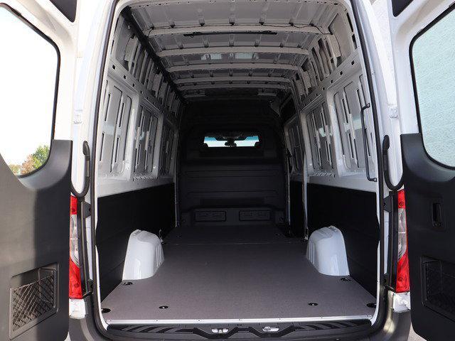 new 2025 Mercedes-Benz Sprinter 2500 car, priced at $68,098