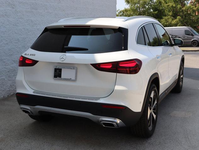 new 2025 Mercedes-Benz GLA 250 car, priced at $49,090