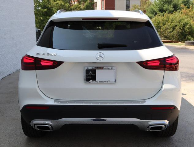 new 2025 Mercedes-Benz GLA 250 car, priced at $49,090