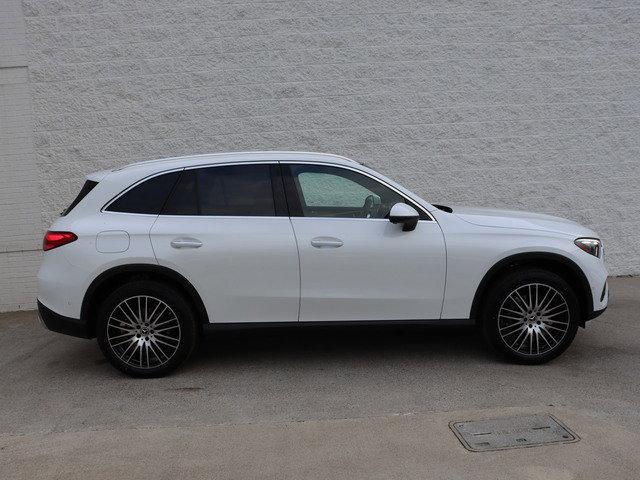 new 2025 Mercedes-Benz GLC 300 car, priced at $66,710