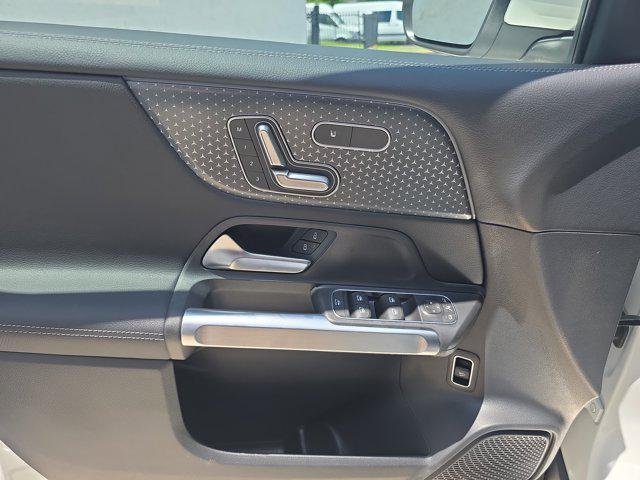 new 2025 Mercedes-Benz GLB 250 car, priced at $49,255