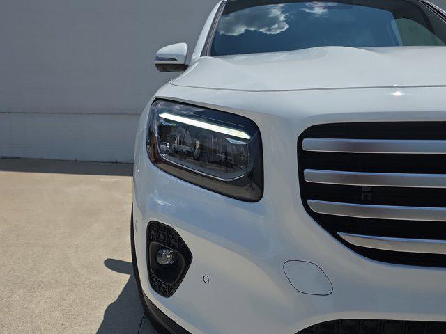 new 2025 Mercedes-Benz GLB 250 car, priced at $49,255
