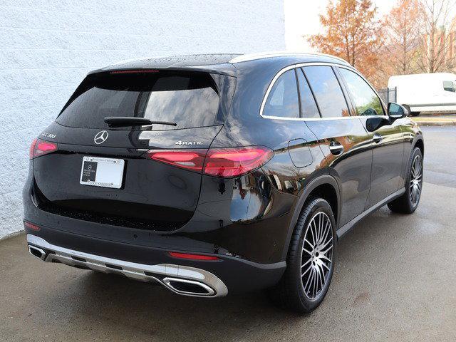 new 2025 Mercedes-Benz GLC 300 car, priced at $61,390