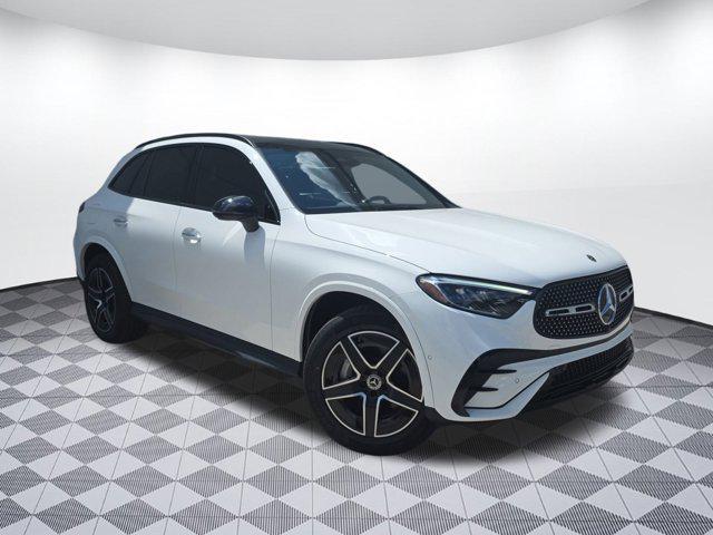 new 2025 Mercedes-Benz GLC 300 car, priced at $60,755