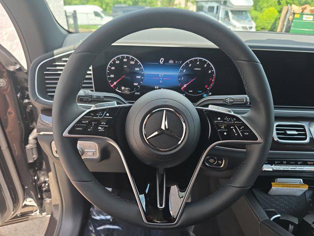 new 2025 Mercedes-Benz GLS 450 car, priced at $92,275
