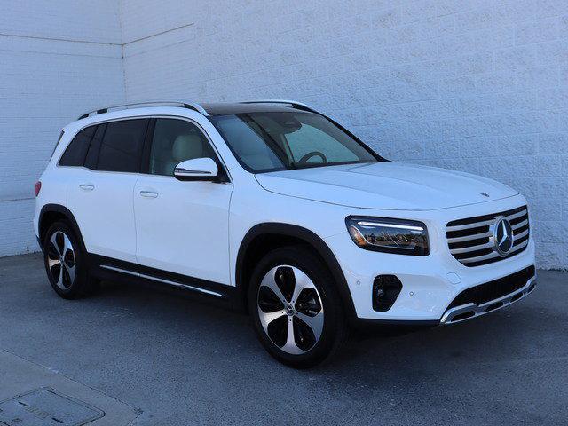 new 2025 Mercedes-Benz GLB 250 car, priced at $51,180