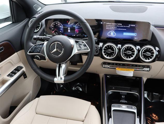 new 2025 Mercedes-Benz GLA 250 car, priced at $49,330