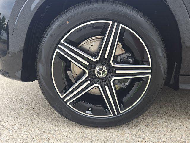 new 2025 Mercedes-Benz GLE 450 car, priced at $90,555