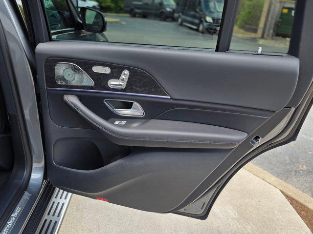 new 2026 Mercedes-Benz GLS 580 car, priced at $131,315