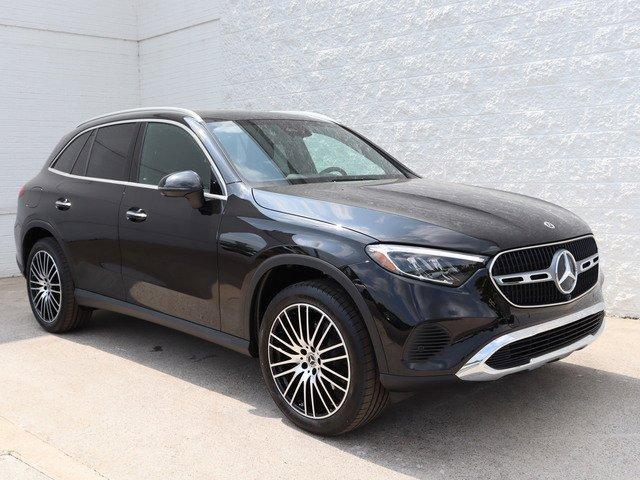 new 2024 Mercedes-Benz GLC 300 car, priced at $59,870