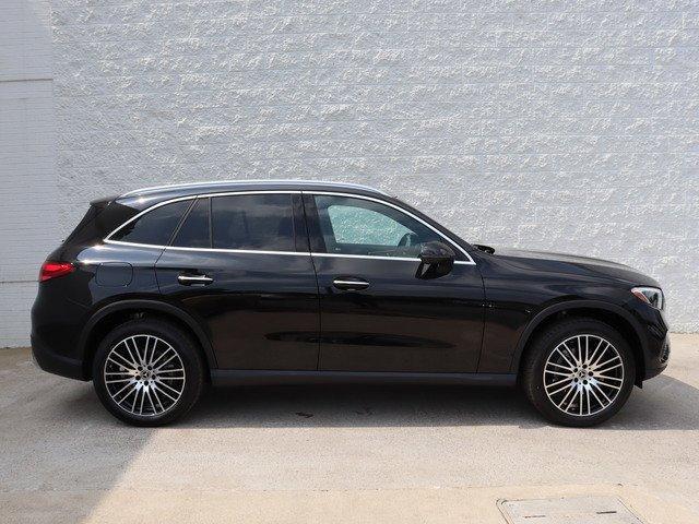 new 2024 Mercedes-Benz GLC 300 car, priced at $59,870