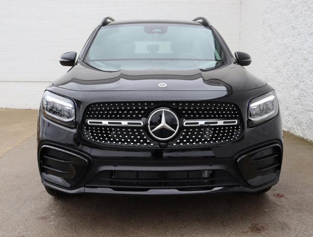 new 2024 Mercedes-Benz GLB 250 car, priced at $49,090