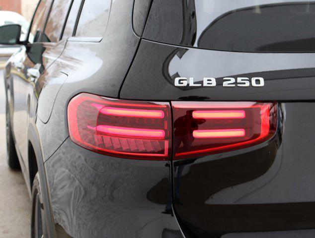 new 2024 Mercedes-Benz GLB 250 car, priced at $49,090