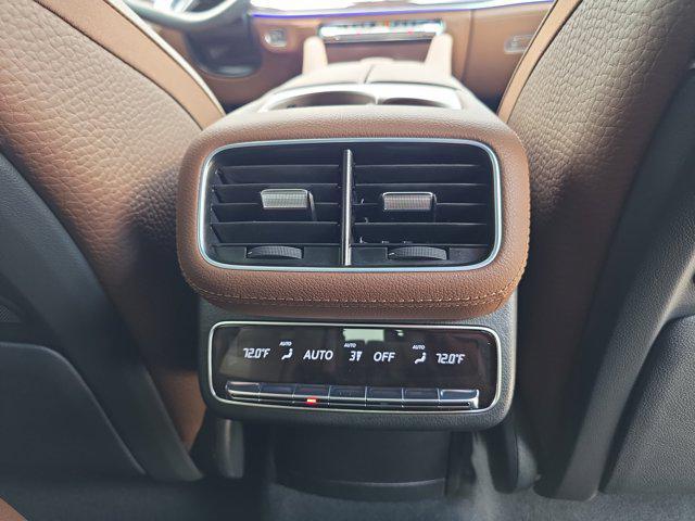 new 2025 Mercedes-Benz GLS 450 car, priced at $114,115