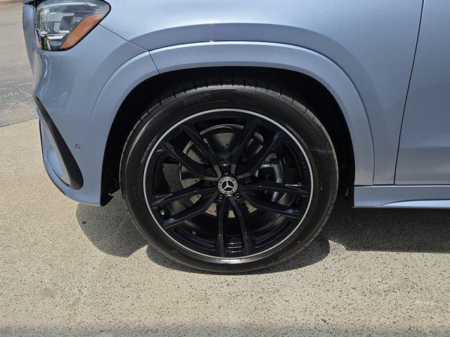 new 2025 Mercedes-Benz GLS 450 car, priced at $114,115