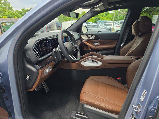 new 2025 Mercedes-Benz GLS 450 car, priced at $114,115