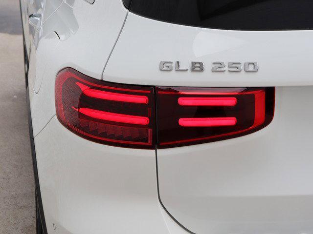 new 2025 Mercedes-Benz GLB 250 car, priced at $51,835