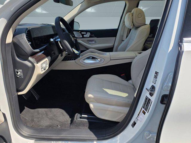 new 2026 Mercedes-Benz GLS 450 car