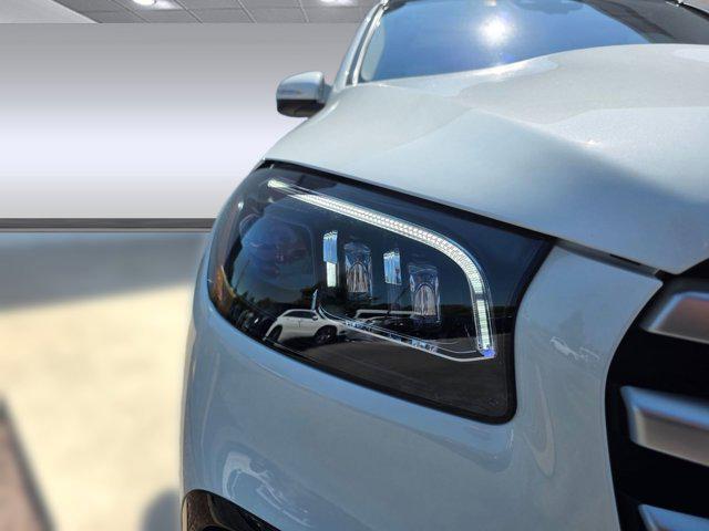 new 2026 Mercedes-Benz GLS 450 car