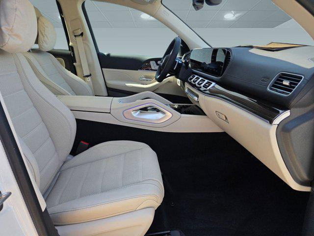 new 2026 Mercedes-Benz GLS 450 car