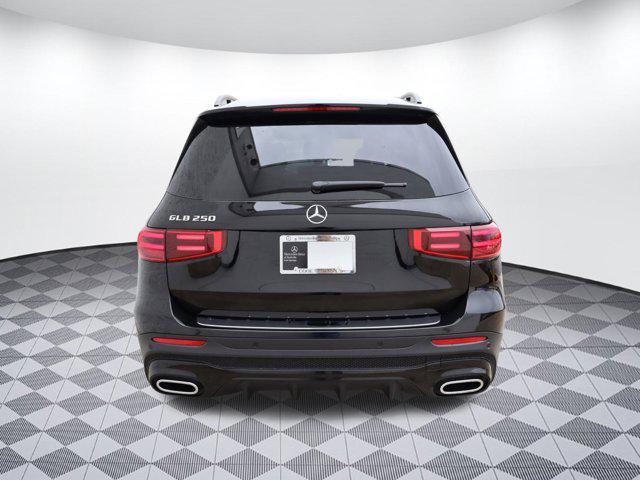 new 2024 Mercedes-Benz GLB 250 car, priced at $52,625