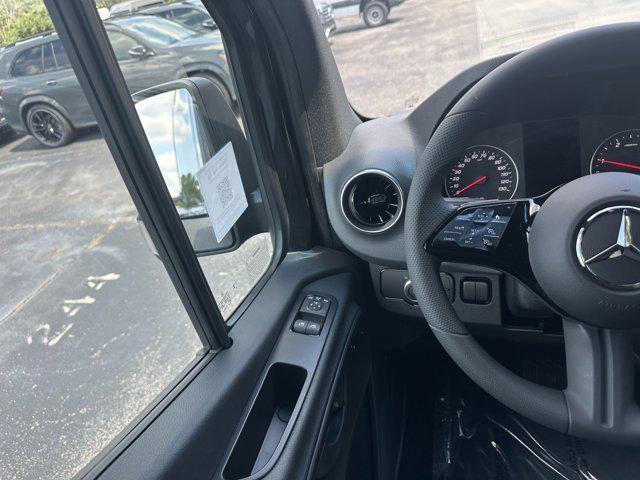 new 2025 Mercedes-Benz Sprinter 2500 car, priced at $75,331