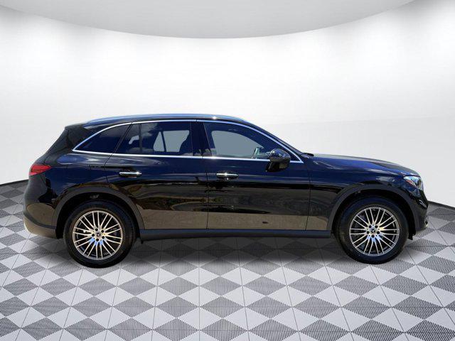 new 2025 Mercedes-Benz GLC 300 car, priced at $51,415
