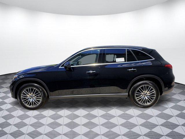 new 2025 Mercedes-Benz GLC 300 car, priced at $51,415