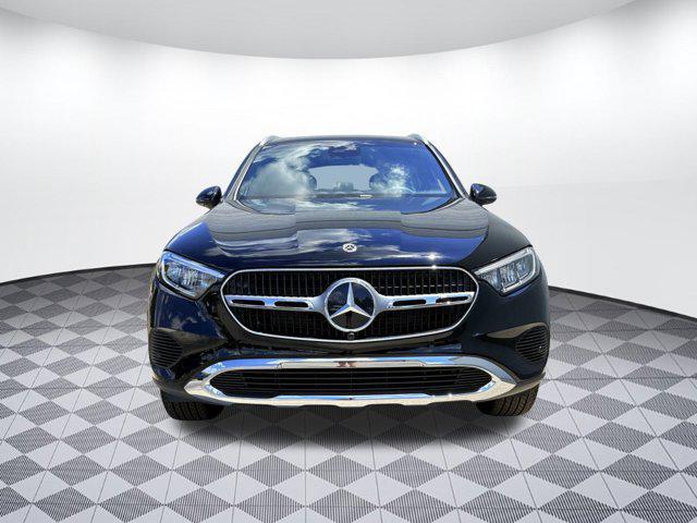 new 2025 Mercedes-Benz GLC 300 car, priced at $51,415