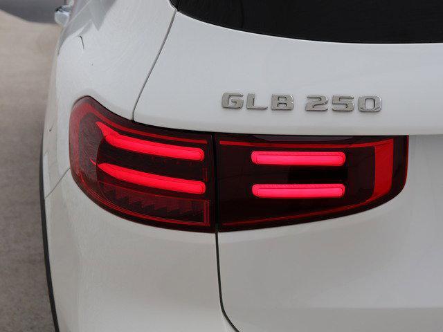 new 2025 Mercedes-Benz GLB 250 car, priced at $53,475