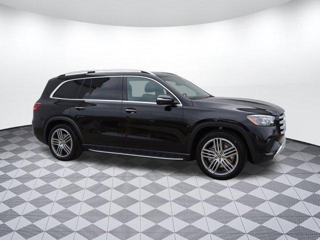 new 2025 Mercedes-Benz GLS 450 car, priced at $92,275