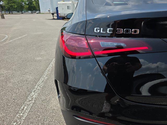 new 2025 Mercedes-Benz GLC 300 car, priced at $71,045