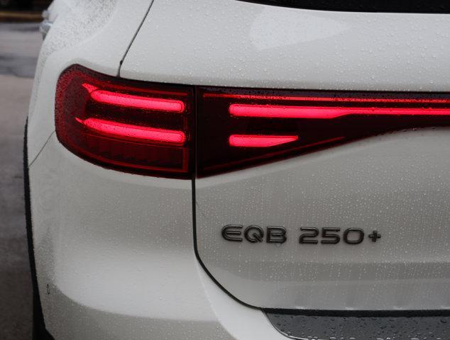 new 2025 Mercedes-Benz EQB 250 car, priced at $62,460