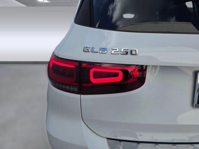 used 2021 Mercedes-Benz GLB 250 car, priced at $25,406