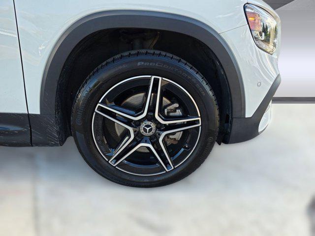 used 2021 Mercedes-Benz GLB 250 car, priced at $25,406