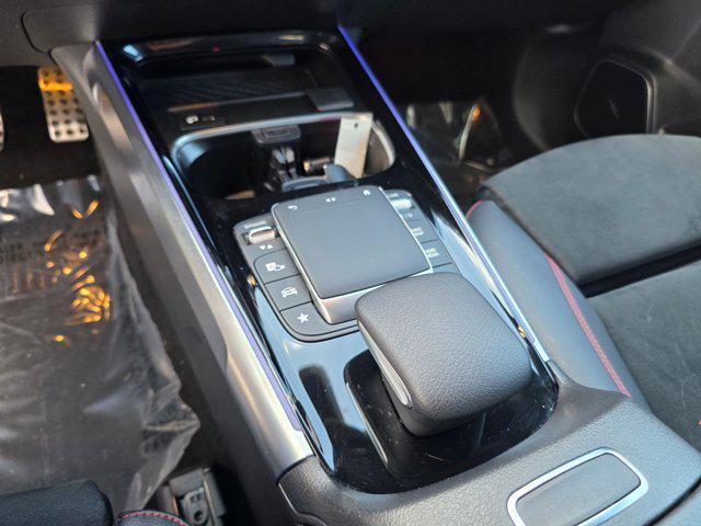 used 2021 Mercedes-Benz GLB 250 car, priced at $30,888