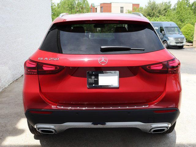 new 2024 Mercedes-Benz GLA 250 car, priced at $49,560