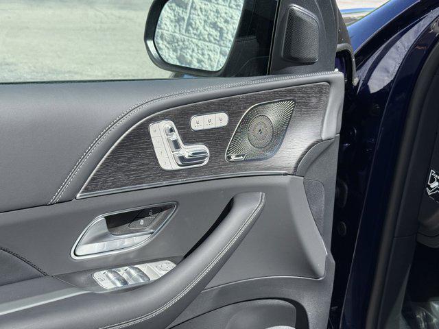new 2025 Mercedes-Benz GLE 450 car, priced at $106,005