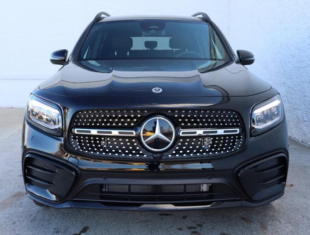 new 2024 Mercedes-Benz GLB 250 car, priced at $49,100