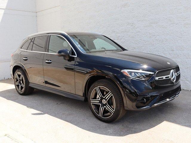 new 2024 Mercedes-Benz GLC 300 car, priced at $60,050