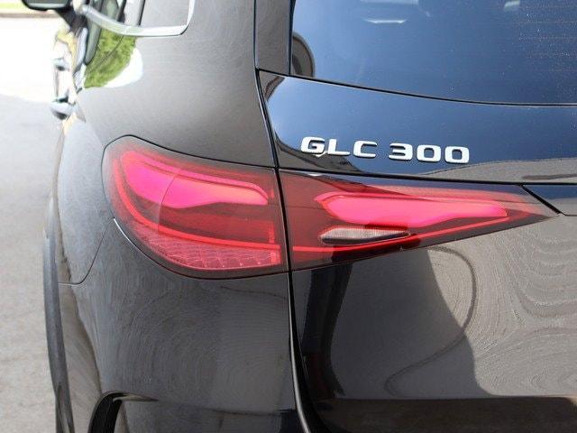 new 2024 Mercedes-Benz GLC 300 car, priced at $60,050