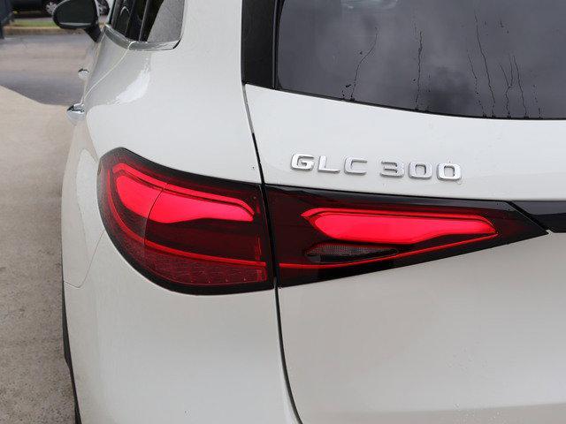 new 2025 Mercedes-Benz GLC 300 car, priced at $53,385