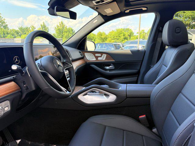 new 2025 Mercedes-Benz GLE 450 car, priced at $85,630