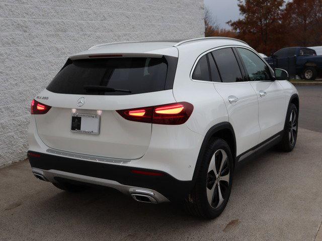 new 2025 Mercedes-Benz GLA 250 car, priced at $49,175