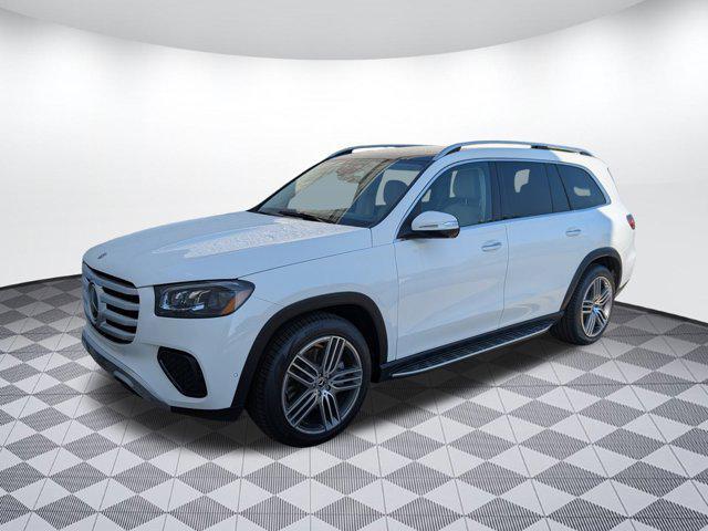 new 2025 Mercedes-Benz GLS 450 car, priced at $91,800
